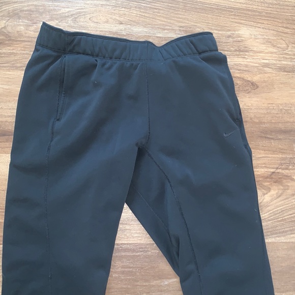 Nike dri Fit Thermal Sweatpants - Picture 2 of 5